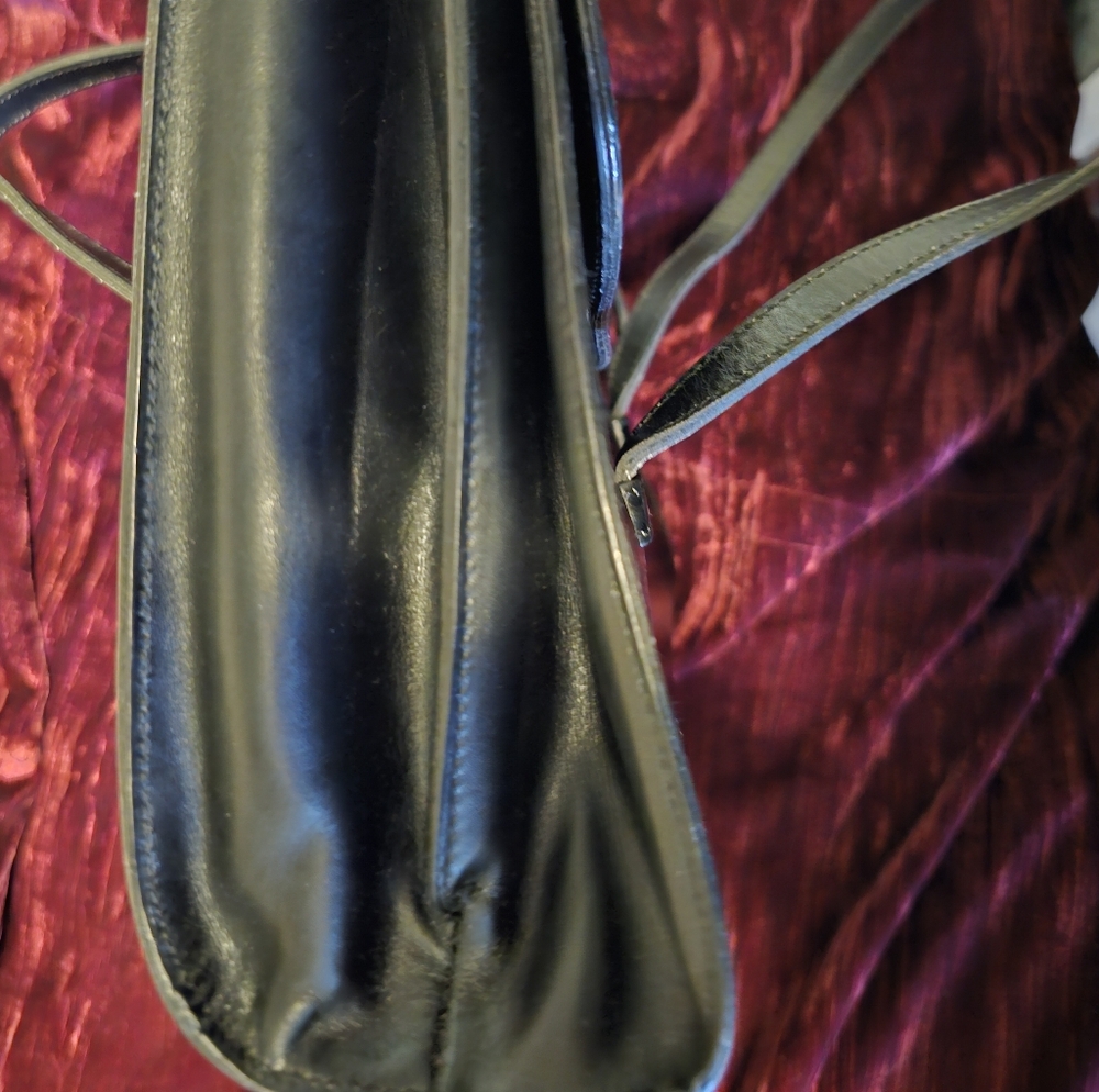 DIOR Vintage Black Leather Handbag - Picture 5 of 9